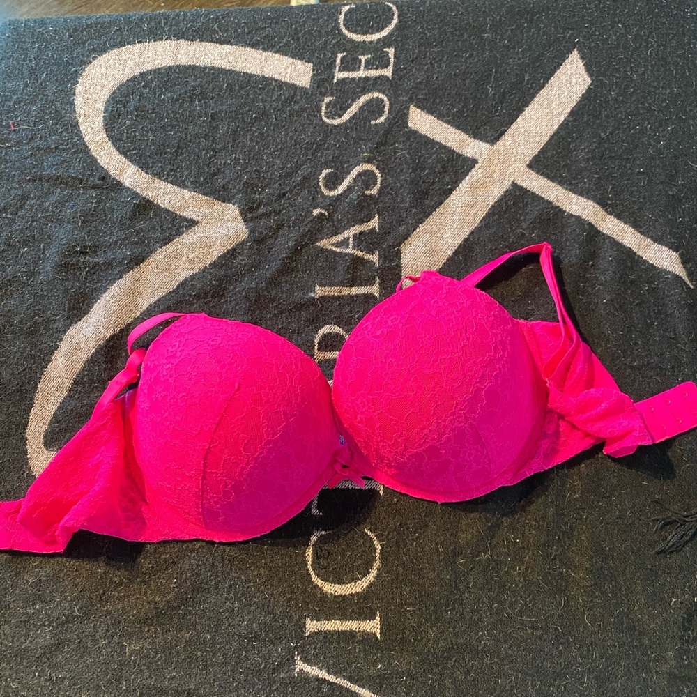 Victoria’s Secret push-up bra